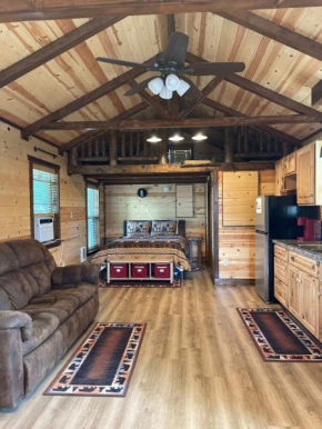 Charming Hidden Shire Cabin Private Ranch Retreat